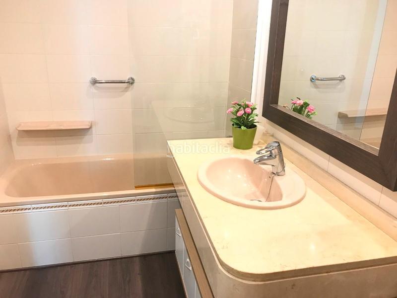 Foto 9062876e-e402-4288-a695-1b43874d26b9. Location appartement avec parking piscine dans Paseo Marítimo Oeste - Pacífico Málaga