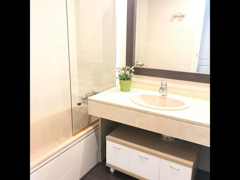 Foto ca1fc44e-793a-4246-b4b7-f7de64d2debf. Location appartement avec parking piscine dans Paseo Marítimo Oeste - Pacífico Málaga