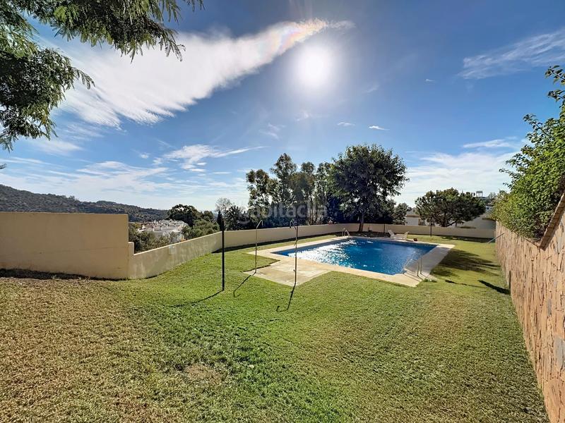 Foto f58cff4b-233a-47d9-b6b1-cbd77643b4a4. Rent flat with parking pool in Cerrado de Calderón - Hacienda Paredes Málaga