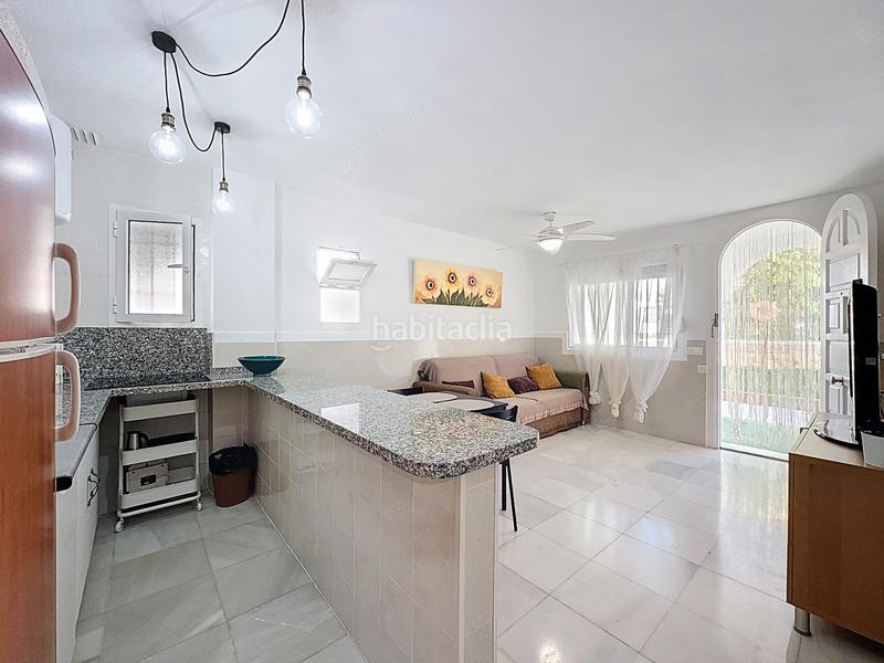 Foto b80f4de8-f06c-4949-9f52-06192e2f1332. Rent apartment with pool in Cortijo Torrequebrada Benalmádena