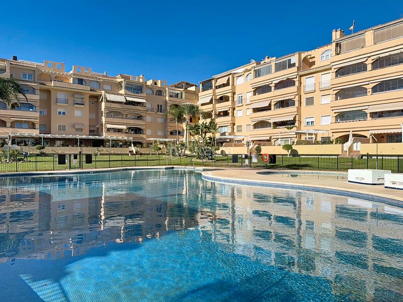 Foto 6d95e574-b876-42b0-8ba2-41dd4f682a05. Affitto appartamento con piscina in Los Álamos Torremolinos