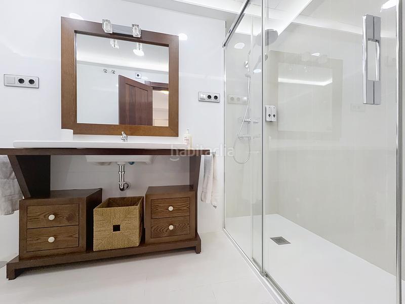 Foto 0b3a3eca-537f-4795-9f8a-a58d3bd75bfd. Alquiler piso flechazo inmobiliario: vivienda con 2 dormitorios y piscina comunitaria en Torremolinos