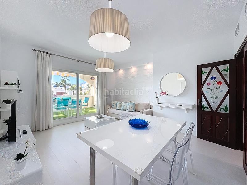 Foto 3651e77d-80f4-4e25-9a5f-4f22ea4fc501. Alquiler piso flechazo inmobiliario: vivienda con 2 dormitorios y piscina comunitaria en Torremolinos