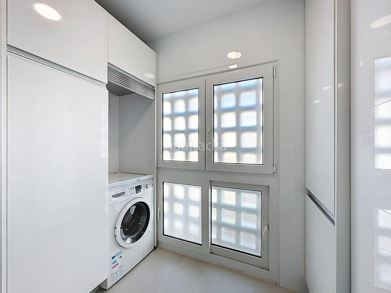 Foto 5b66c8e3-d70a-4b45-a1db-5ccd10921a0d. Location appartement avec piscine dans Los Álamos Torremolinos