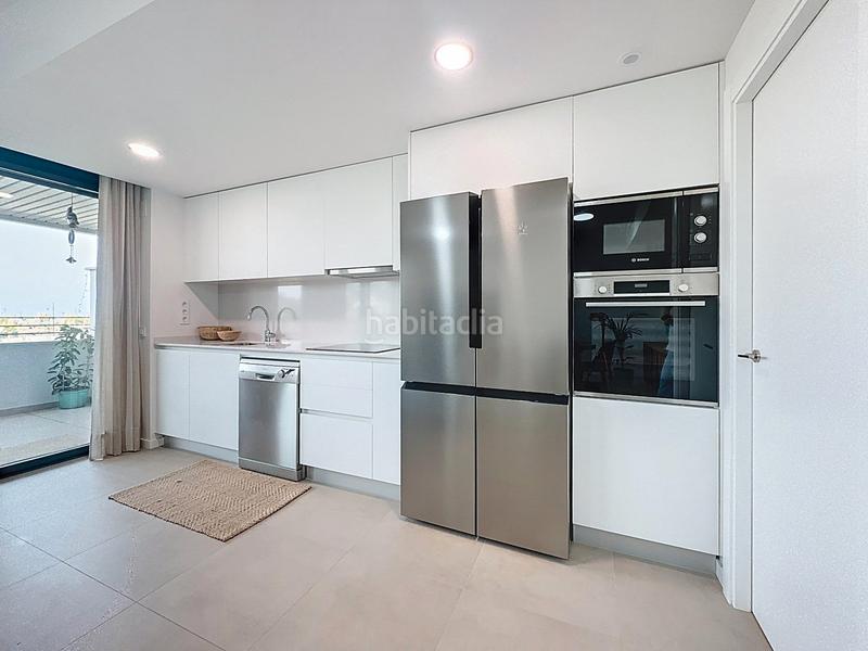 Foto b7c1d8fb-068e-4a89-8aff-b3a3f985d82d. Location appartement avec parking piscine dans Los Álamos Torremolinos