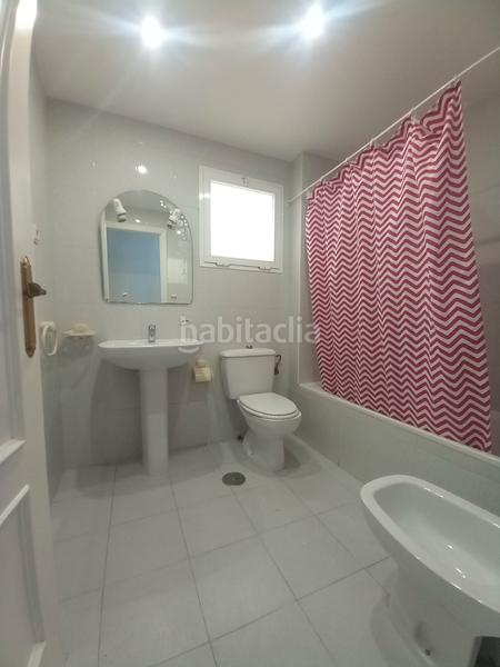 Foto 314b1a95-4757-4b9f-9489-e449df226705. Alquiler piso  sin amueblar en pedregalejo en zona muy tranquila en Málaga