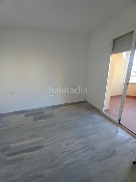 Foto d90897f7-ad15-4129-b648-067b25610d83. Alquiler piso  sin amueblar en pedregalejo en zona muy tranquila en Málaga