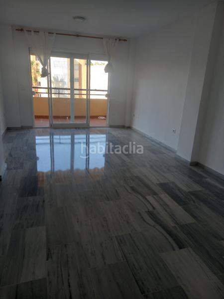 Foto eee2d81b-bd9d-4b8f-be3f-b472b0e84987. Rent flat with parking pool in Pinares de San Antón Málaga