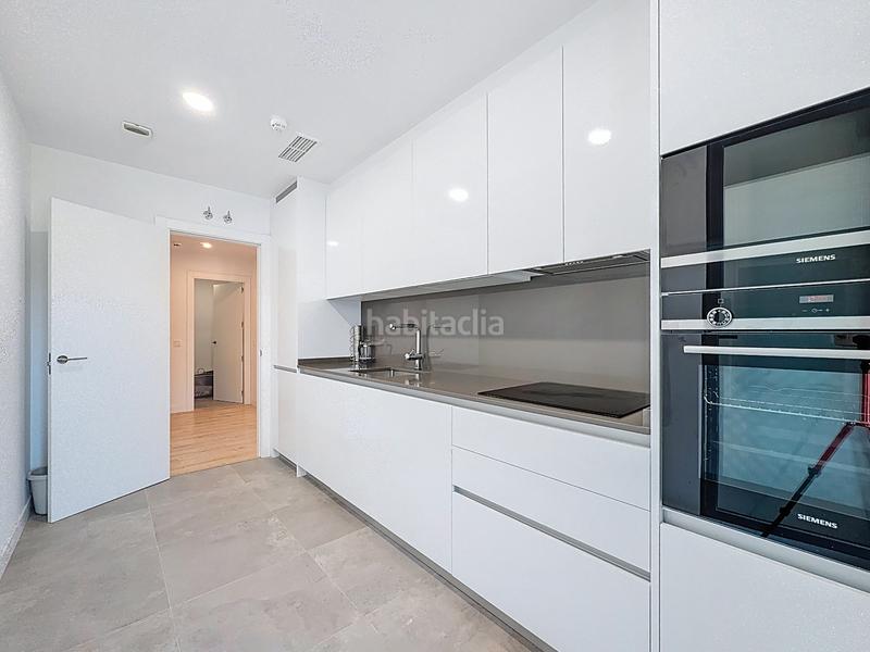 Foto b98fabcb-8bf6-44e2-abb5-fa007da56849. Location appartement avec parking dans Martiricos - La Roca - La Rosaleda Málaga