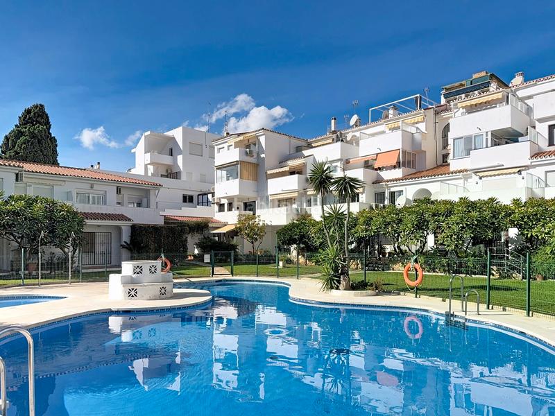 Foto 762e6388-0d37-4992-b2af-eee03a1d1ae7. Affitto appartamento con parcheggio piscina in La Carihuela - Los Nidos Torremolinos