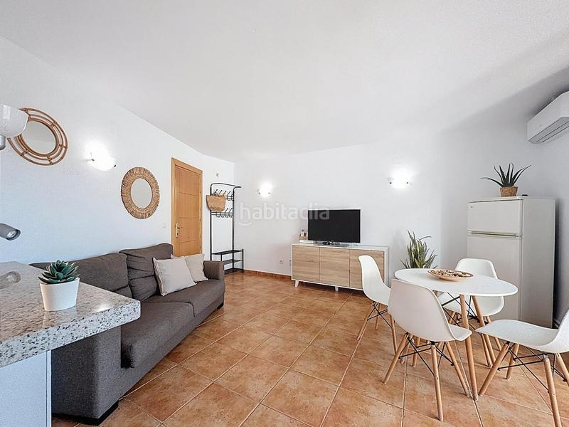 Foto 2fb4a6c3-287f-4341-b3fa-3105a6b83377. Location appartement avec parking piscine dans La Carihuela - Los Nidos Torremolinos