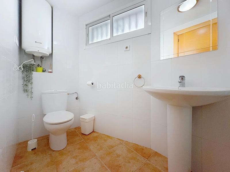 Foto 9b000897-e77b-4c9f-a8fa-85b25da01f12. Location appartement avec parking piscine dans La Carihuela - Los Nidos Torremolinos