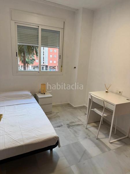 Foto 189ba60f-25fa-48b1-b20f-8375867a1b32. Location appartement avec parking piscine dans Martín Carpena - Torre del Río Málaga