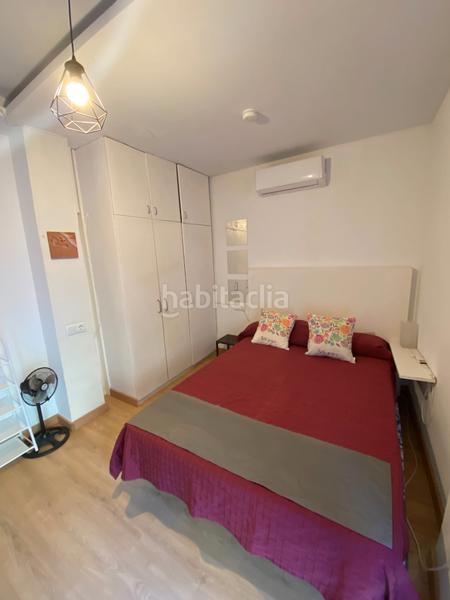 Foto 45281a09-75d5-4405-beb7-f24fdd712982. Alquiler piso  con gran terraza muy cerca de la victoria en Málaga