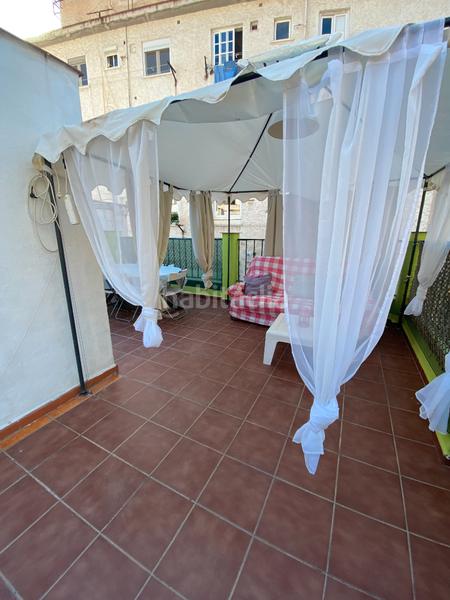 Foto cdcb3564-4dde-4e10-b572-3992799d87bc. Alquiler piso  con gran terraza muy cerca de la victoria en Málaga