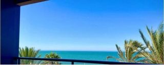 Location Appartement  Calle pacífico. Tu temporada frente al mediterráneo, en primera línea de playa