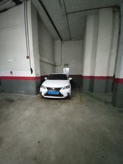 Rent Car parking  Paseo de los tilos. ¡gran garaje en la zona de paseo de los tilos!