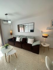 Rent Flat  Calle paco miranda. ¡gran vivienda en la zona centro para estudiantes!