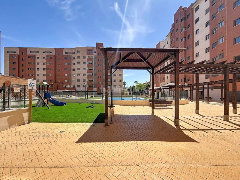 Foto 8aa3e873-a4fa-4b8a-8cf8-c990b92fb4f9. Pis amb piscina a Martín Carpena - Torre del Río Málaga