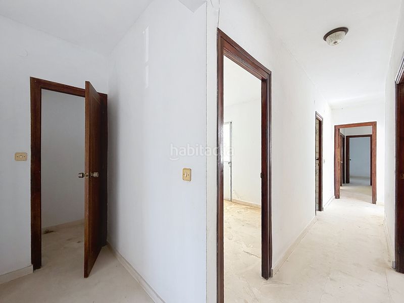 Foto 2a0acd86-0115-4a0a-a362-82f14df850b2. Casa amb xemeneia aparcament a Teba