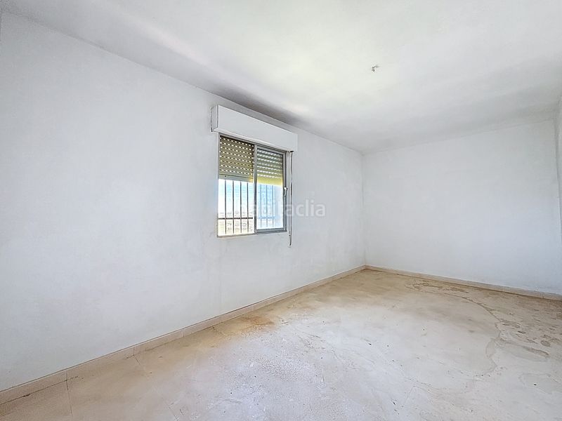 Foto c51ef911-de25-4ac0-b728-b1940c17a8be. Casa amb xemeneia aparcament a Teba