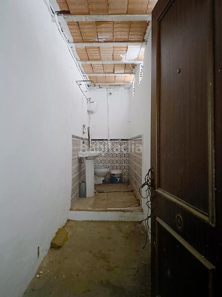 Foto c57b50cb-dc8e-4d0b-8d0d-8b1995bb23b9. Casa amb xemeneia aparcament a Teba