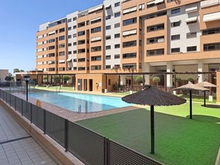 Lloguer Àtic  Avenida diego fernández de mendoza. Ático con terraza de ensueño y vistas que enamoran en teatinos