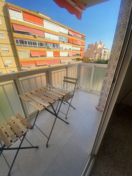 Foto d440f825-e3f3-4bcd-81e7-5ca8b6cbfde6. Alquiler piso  para estudiantes amplio y luminoso en Málaga
