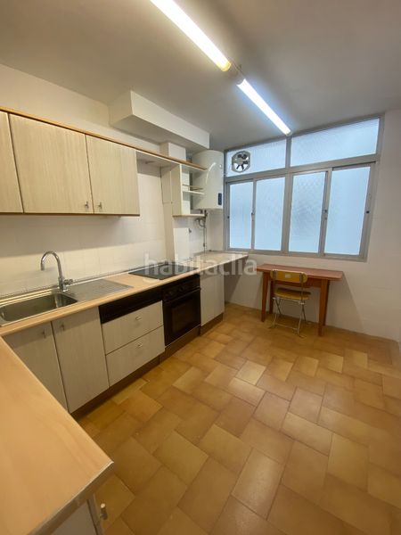 Foto f5643806-1d25-4a51-bdf1-bb3893b07ae4. Alquiler piso  para estudiantes amplio y luminoso en Málaga
