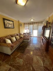 Rent Flat  Calle panaderos. Amplia vivienda en el centro histórico
