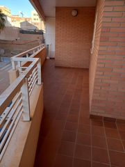 Lloguer Pis  Calle georges bizet. ¡piso con terraza a un paso del vialia!