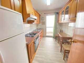 Miete Etagenwohnung  Calle coronel osuna. Ideal estudiantes, bien comunicado