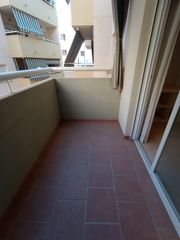 Location Appartement  Alameda de capuchinos. Apartamento sin amueblar en capuchinos