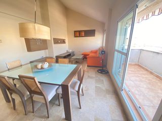 Lloguer Àtic  Calle edward elgar. Un ático en la zona vialia... ¿qué más puede pedir?
