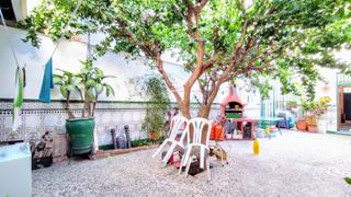 Casa a La Trinidad. Casa mata con 6 habitaciones y patio central en el barrio de la