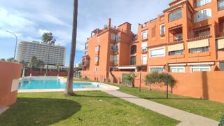 Piso en Los Álamos. Exclusivo apartamento a pie de playa en  los álamos, torremolino