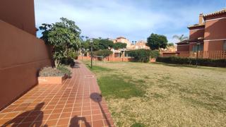 Pis a Los Álamos. Exclusivo apartamento a pie de playa en  los álamos, torremolino