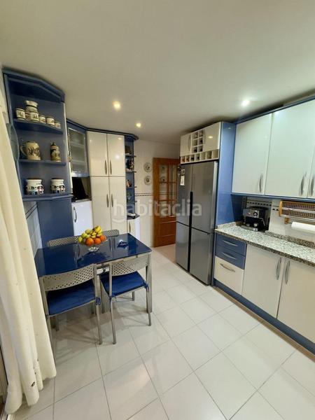 Foto b80fb10b-ca65-46aa-bd24-43e079514030. Piso exclusivo apartamento a pie de playa en Los Álamos, en Torremolinos
