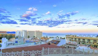 Pis a El Bajondillo. Vistas al mar en pleno corazón de torremolinos!