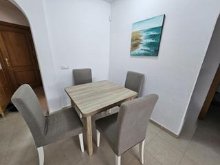 Pis a El Pinillo. Luminoso apartamento de 2 dormitorios en el pinillo con terraza