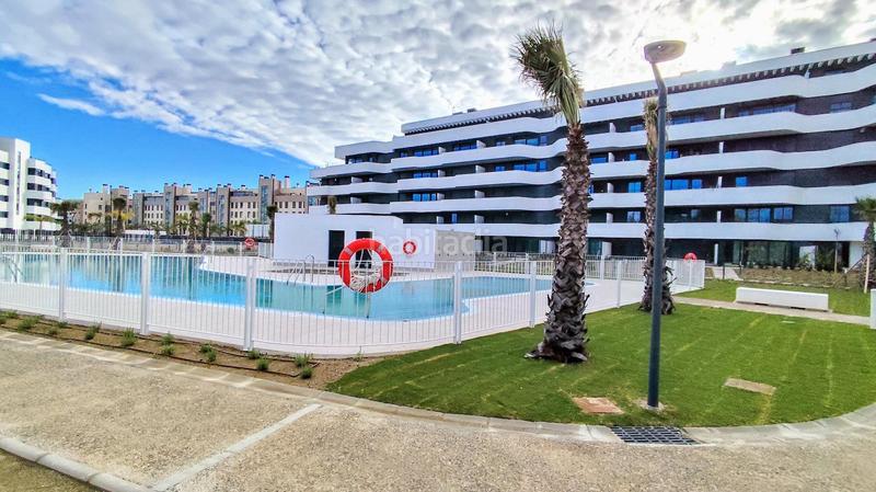 Foto 70e2ffbd-84db-4fe9-b3fd-053e565aef29. Piso vivienda a estrenar en Los Álamos! promoción recién entregada en Torremolinos