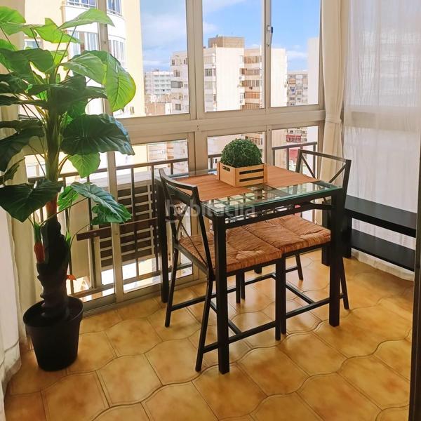Foto 9d6a9fd4-4ec4-4f3c-8e50-39367dd59960. Estudio espectacular estudio reformado con vistas al mar y la montaña en el corazón en Torremolinos
