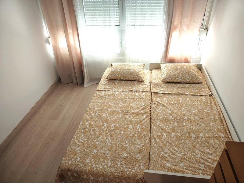 Foto 9bdf6d95-b8cd-4af5-98e3-a76586e148cf. Estudio  reformado a la venta en La Colina en Torremolinos