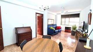 Appartement à Avenida velazquez 97. Tu nuevo hogar en málaga! piso acogedor con terraza y excelente
