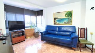 Appartement à Puerta Blanca. Tu nuevo hogar en málaga! piso acogedor con terraza y excelente