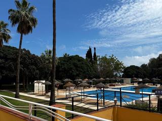 Apartamento en Parque de la Paloma. Apartamento reformado con terraza privada y acceso a piscina  id