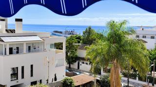 Apartamento en Manantiales-Estación de Autobuses. Encantador apartamento reformado en torremolinos con vistas al m
