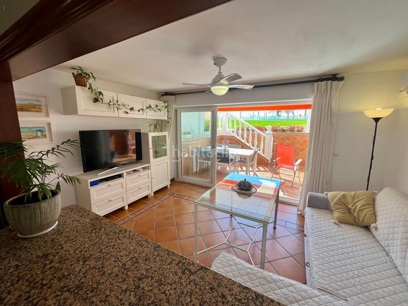 Foto 1c07df25-af9b-4159-9845-258e7f1f3f26. Erdgeschoss mit pool in El Bajondillo Torremolinos