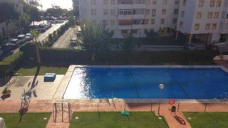 Studio in Manantiales-Estación de Autobuses. Oportunidad única en torremolinos! estudio con potencial para re