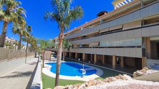 Pis a La Colina. Amplio piso en la colina, torremolinos  ideal para vivir